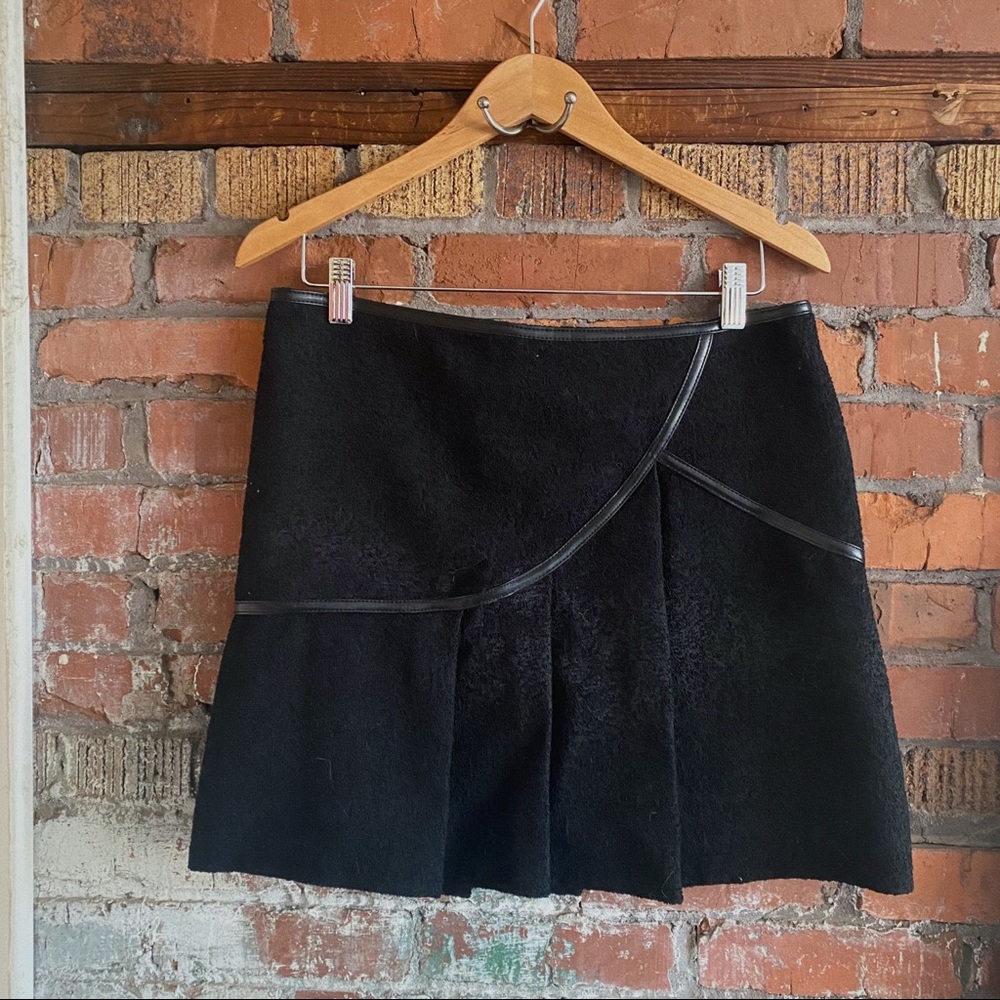 Comptoir Des Cotonniers Wool Pleated Drop-Waist Tulip Style Mini Skirt